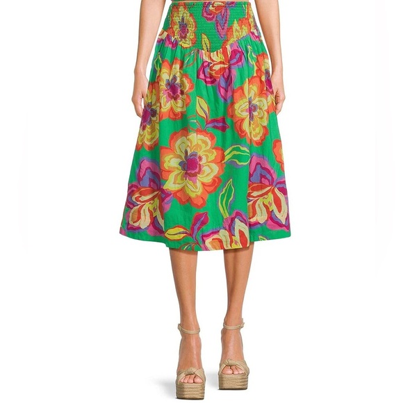 GB Floral Midi Skirt
Made in India 100% Cotton - Picture 3 of 9